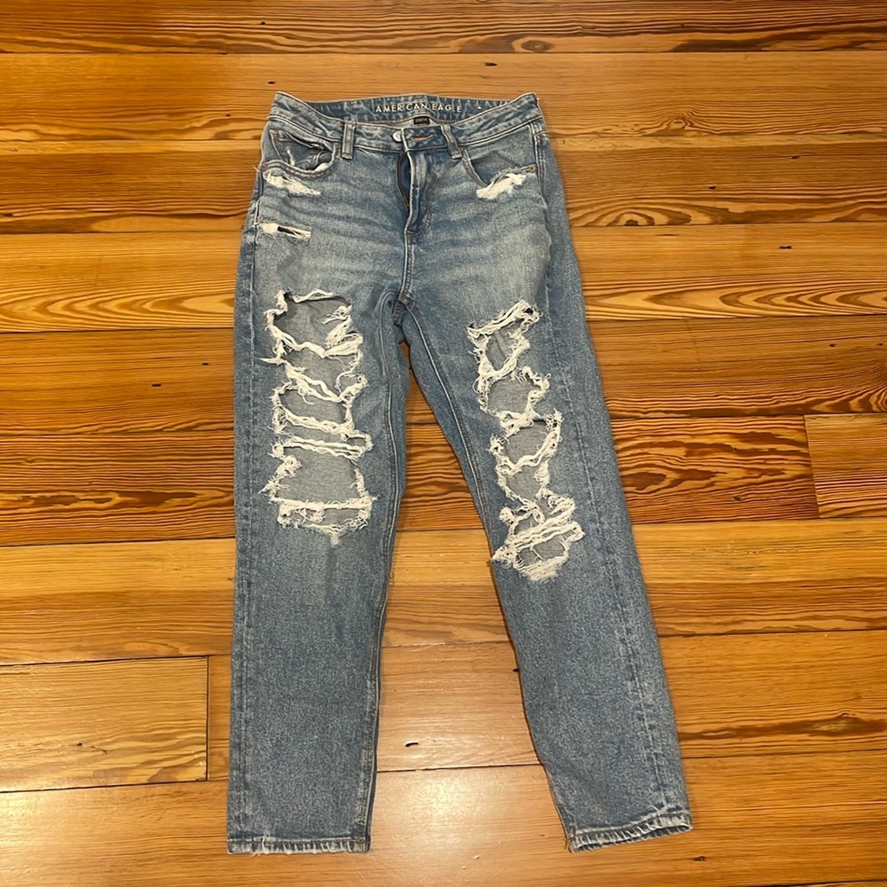 Size 4 American Eagle jeans never worn!